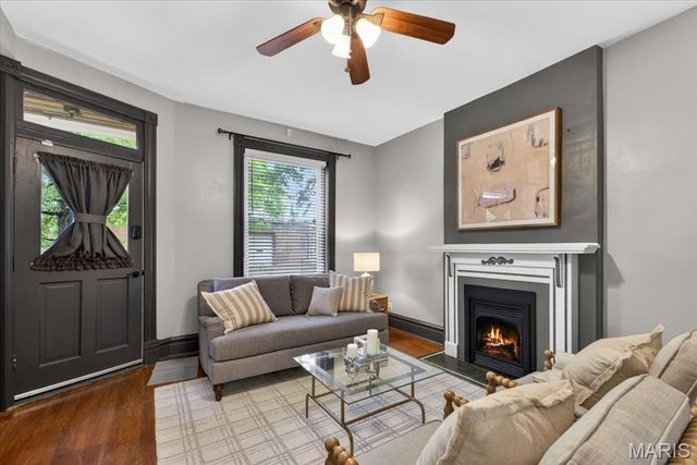 2206 Victor Street, St Louis, MO 63104