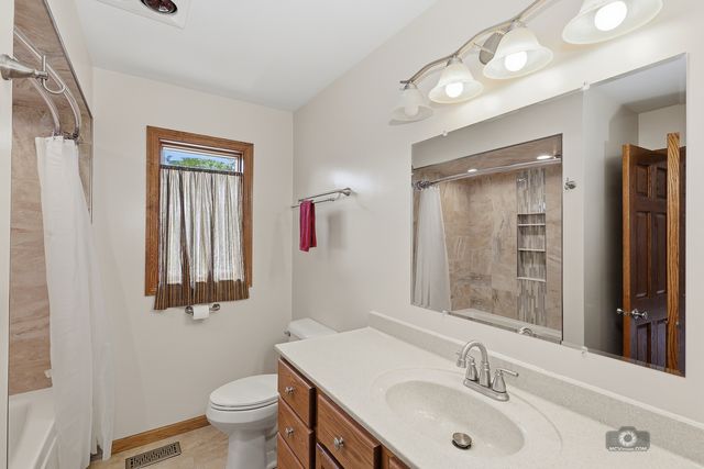 15333 Yorkshire Lane, Orland Park, IL 60462