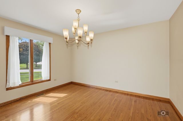 15333 Yorkshire Lane, Orland Park, IL 60462