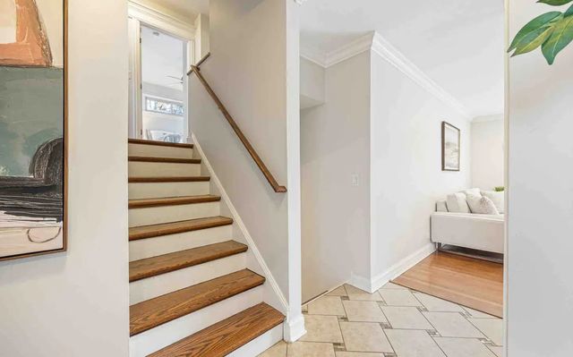 408 N Windsor Drive, Arlington Heights, IL 60004