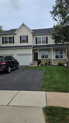 948 King Way, Upper Macungie Twp, PA 18031