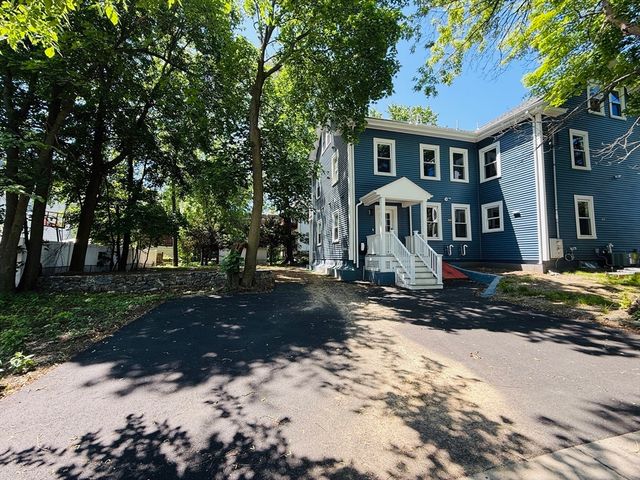 4 Baldwin St 4, Newton, MA 02458