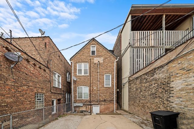 2420 S Oakley Avenue 2, Chicago, IL 60608