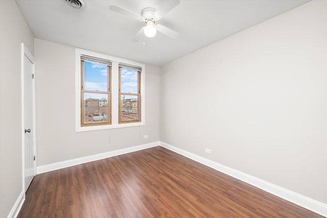 2420 S Oakley Avenue 2, Chicago, IL 60608