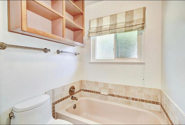 9946 Redstone Dr, Sacramento, CA 95827