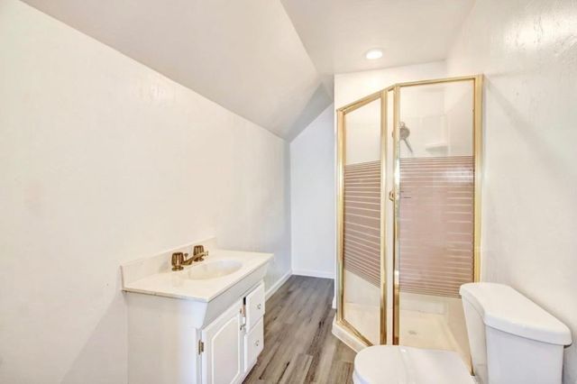 9946 Redstone Dr, Sacramento, CA 95827