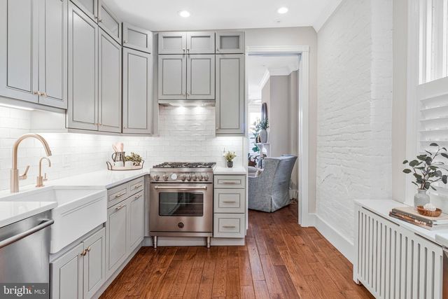 226 N SAINT ASAPH ST, Alexandria, VA 22314