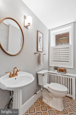 226 N SAINT ASAPH ST, Alexandria, VA 22314