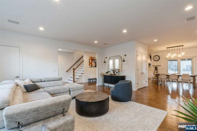 179 5th Street, Cresskill, NJ 07626
