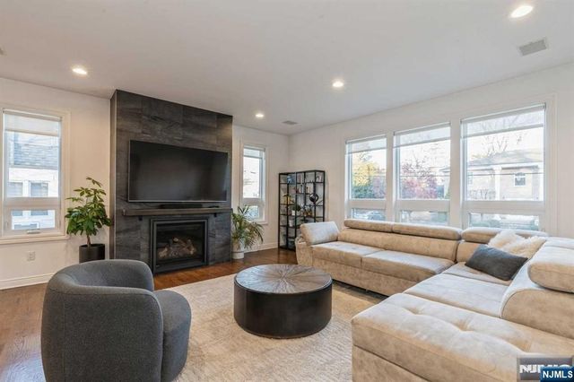 179 5th Street, Cresskill, NJ 07626