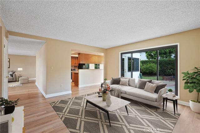 3871 Banyan, Irvine, CA 92606