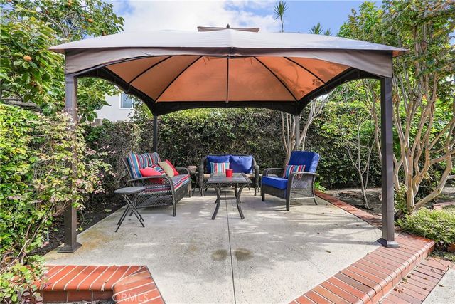 3871 Banyan, Irvine, CA 92606