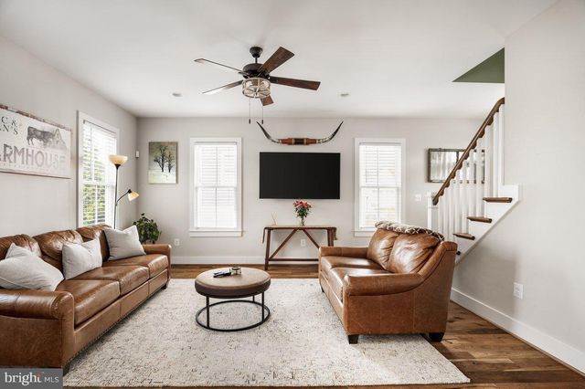 38165 COBBETT LN, Hillsboro, VA 20132
