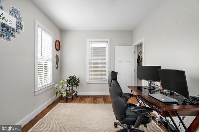 38165 COBBETT LN, Hillsboro, VA 20132