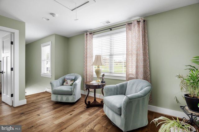 38165 COBBETT LN, Hillsboro, VA 20132