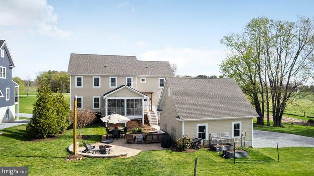 38165 COBBETT LN, Hillsboro, VA 20132