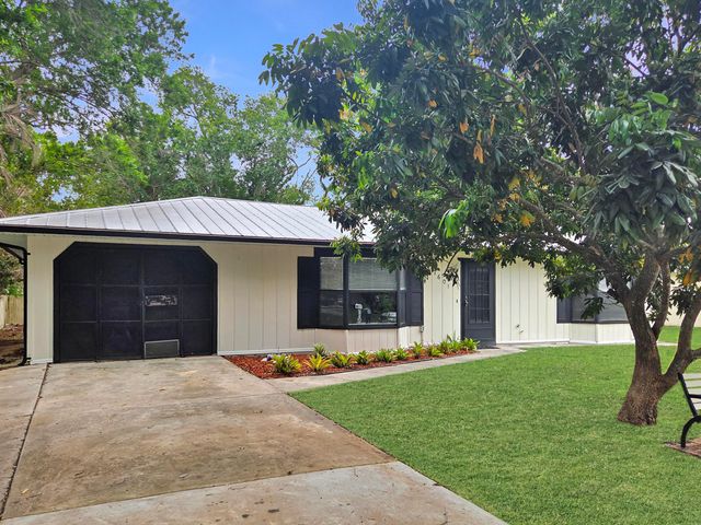 7601 San Carlos Drive, Fort Pierce, FL 34951