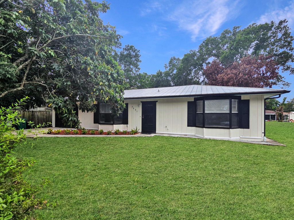 7601 San Carlos Drive, Fort Pierce, FL 34951