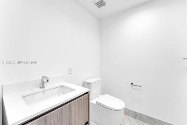 9201 E Bay Harbor Dr 407, Bay Harbor Islands, FL 33154