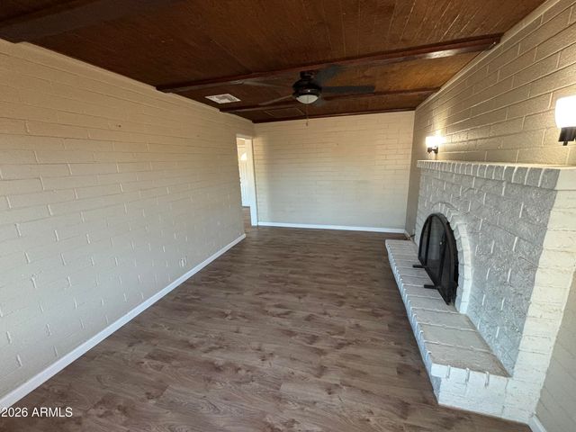 9547 E DALLAS Street, Mesa, AZ 85207