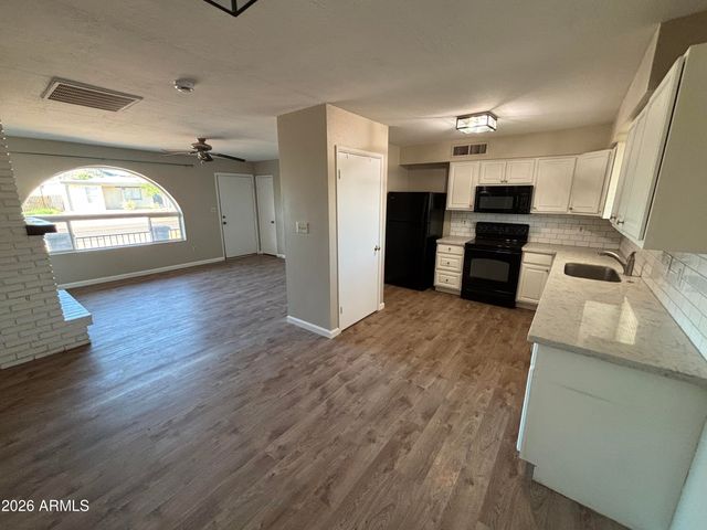 9547 E DALLAS Street, Mesa, AZ 85207