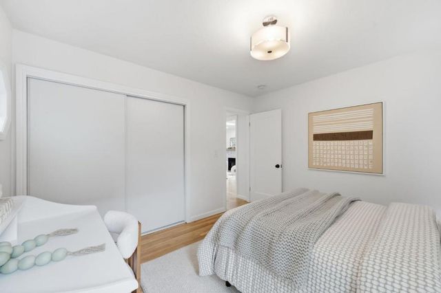 1005 Hall Street, San Carlos, CA 94070