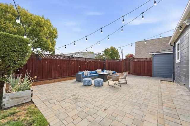 1005 Hall Street, San Carlos, CA 94070