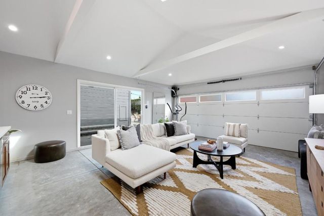 1005 Hall Street, San Carlos, CA 94070