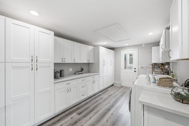 1005 Hall Street, San Carlos, CA 94070