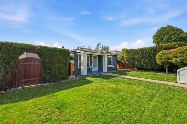 1005 Hall Street, San Carlos, CA 94070