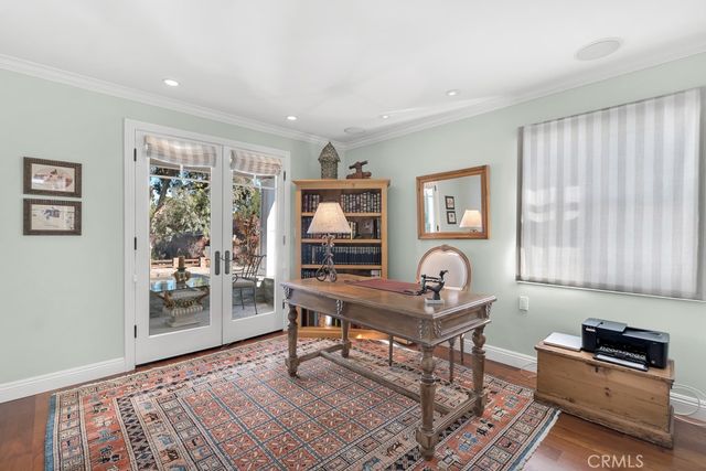 22122 Avenue Morelos, Woodland Hills, CA 91364