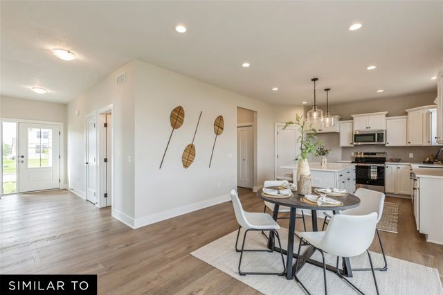 730 NE Crossing Oaks Drive, Ankeny, IA 50021