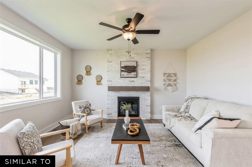 730 NE Crossing Oaks Drive, Ankeny, IA 50021