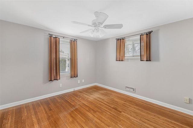 16 Vista Drive, Lincoln, RI 02865