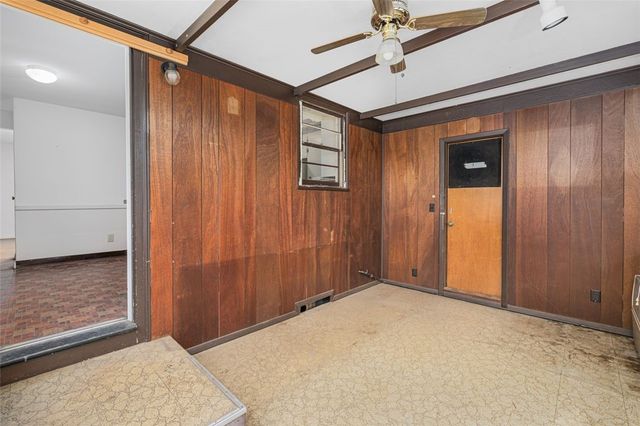 16 Vista Drive, Lincoln, RI 02865