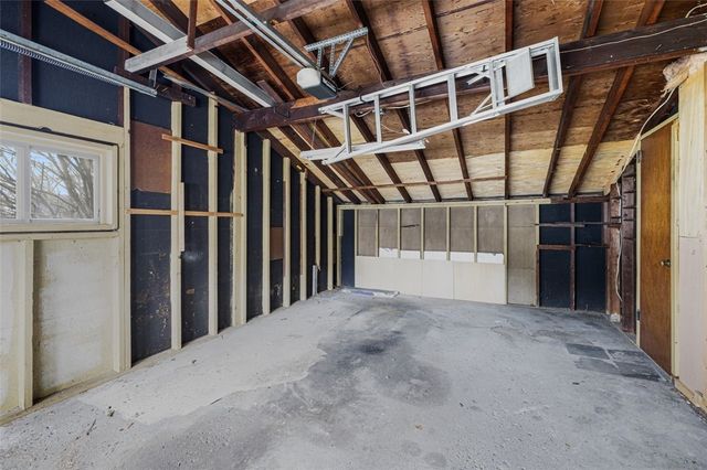 16 Vista Drive, Lincoln, RI 02865