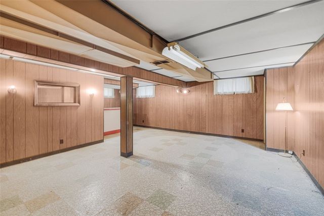 16 Vista Drive, Lincoln, RI 02865