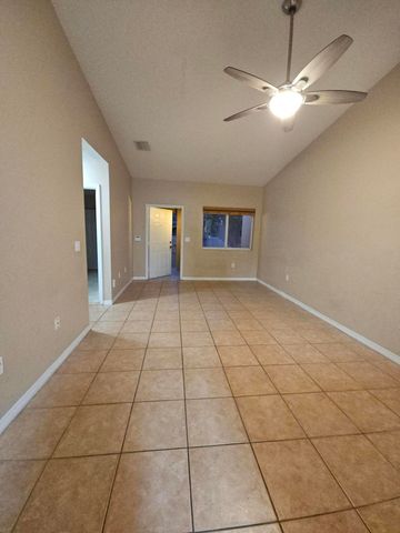 7900 NW 6th Street 205, Pembroke Pines, FL 33024