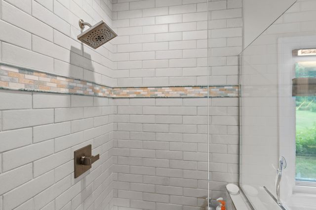 910 E Evergreen Street, Isle, MN 56342