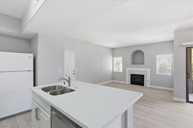 8250 North Grand Canyon Drive 2029, Las Vegas, NV 89166