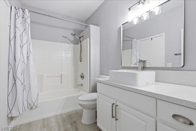 8250 North Grand Canyon Drive 2029, Las Vegas, NV 89166