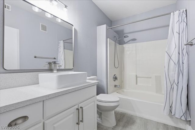 8250 North Grand Canyon Drive 2029, Las Vegas, NV 89166