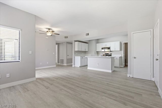 8250 North Grand Canyon Drive 2029, Las Vegas, NV 89166