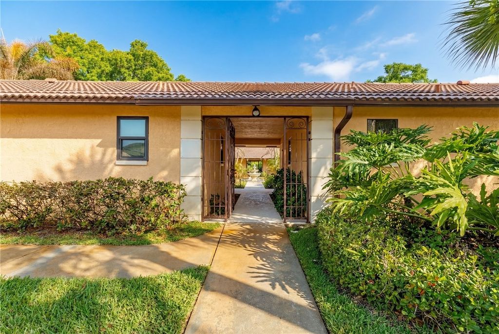 1939 77th Avenue 2B, Vero Beach, FL 32966