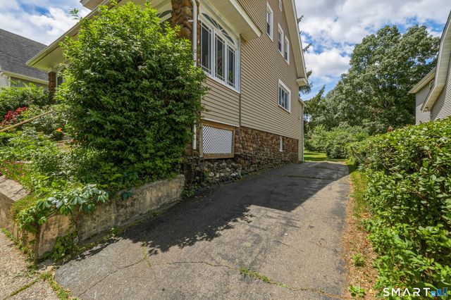 194 Carlton Street, New Britain, CT 06053