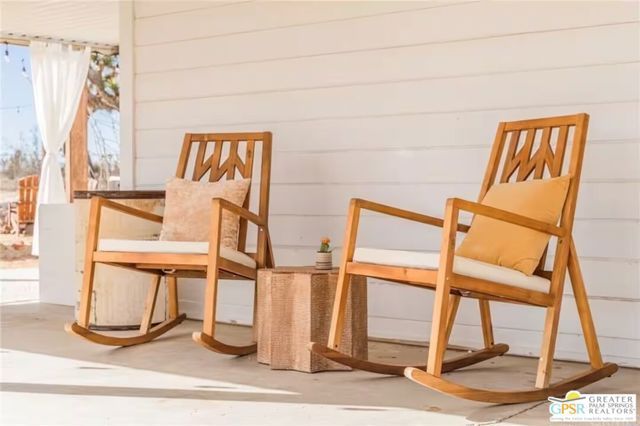 1616 Sunset Mesa Road, Landers, CA 92285