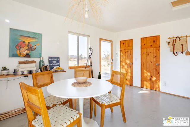 1616 Sunset Mesa Road, Landers, CA 92285