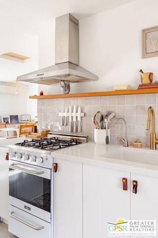 1616 Sunset Mesa Road, Landers, CA 92285