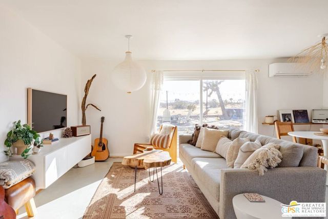 1616 Sunset Mesa Road, Landers, CA 92285