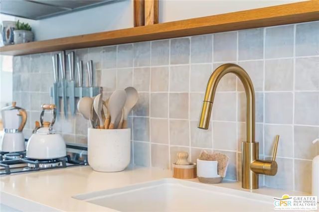 1616 Sunset Mesa Road, Landers, CA 92285